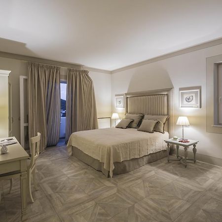 Maridea Casa Vacanza- Le Alcove Sul Mare Suites Ponza Luaran gambar