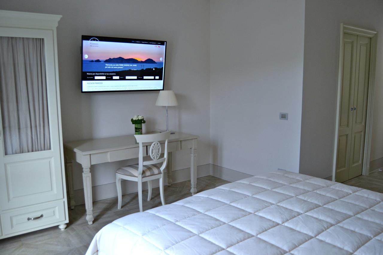 Maridea Casa Vacanza- Le Alcove Sul Mare Suites Ponza Luaran gambar