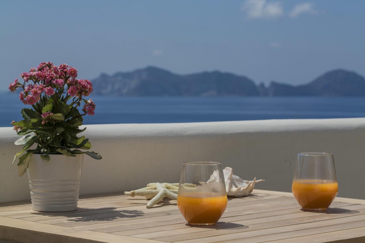 Maridea Casa Vacanza- Le Alcove Sul Mare Suites Ponza Luaran gambar