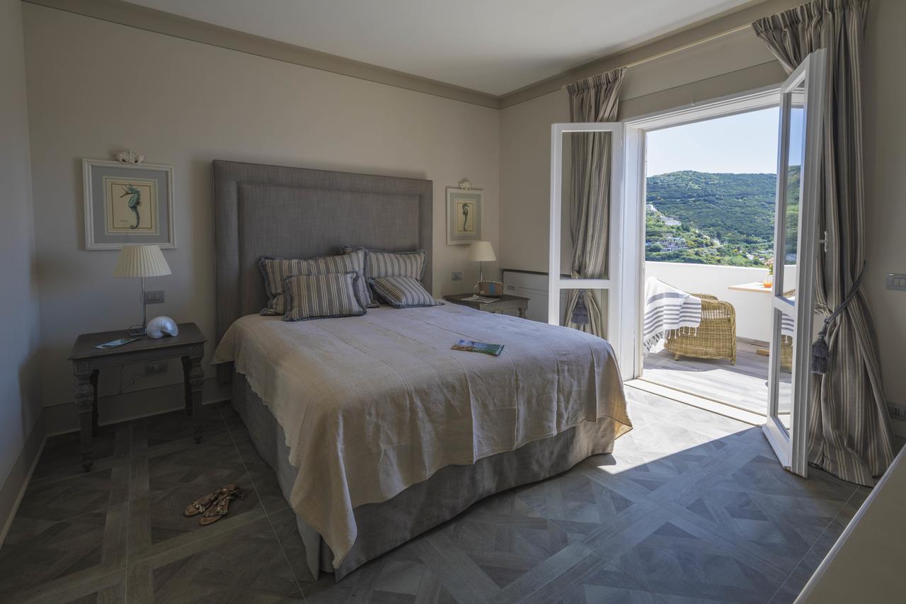 Maridea Casa Vacanza- Le Alcove Sul Mare Suites Ponza Luaran gambar