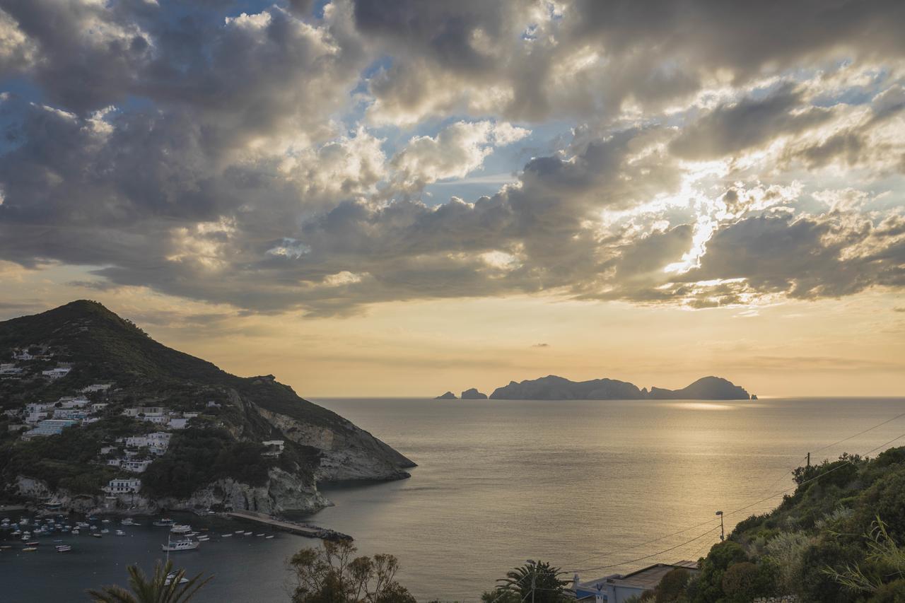 Maridea Casa Vacanza- Le Alcove Sul Mare Suites Ponza Luaran gambar