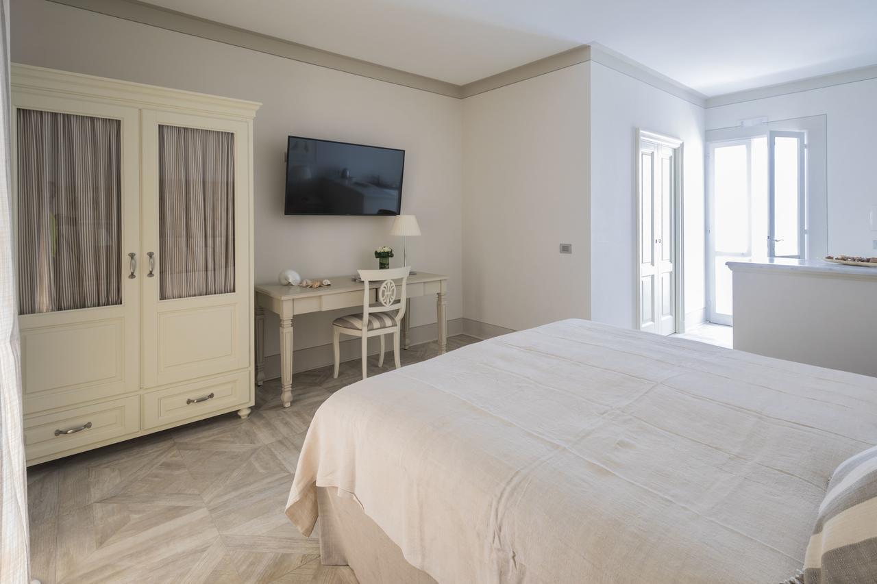 Maridea Casa Vacanza- Le Alcove Sul Mare Suites Ponza Luaran gambar