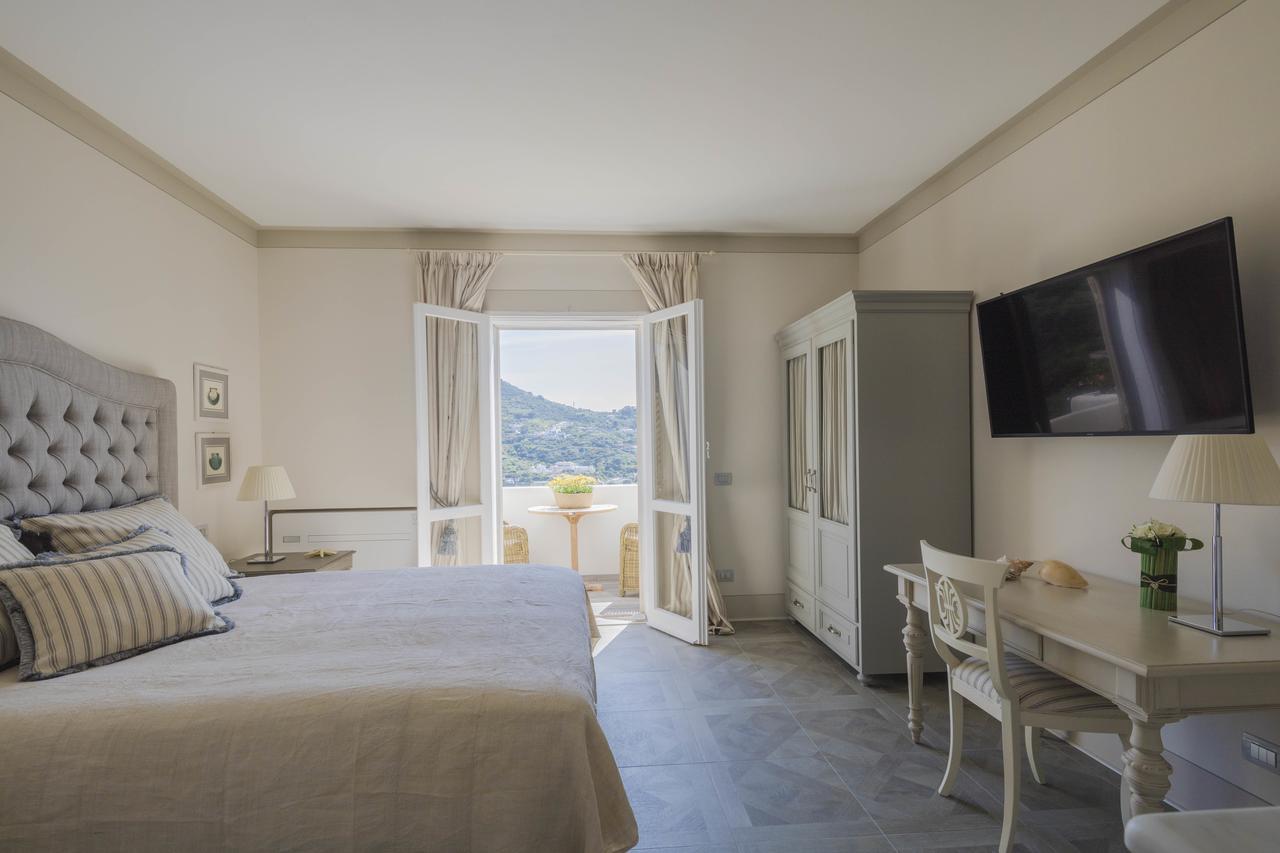 Maridea Casa Vacanza- Le Alcove Sul Mare Suites Ponza Luaran gambar